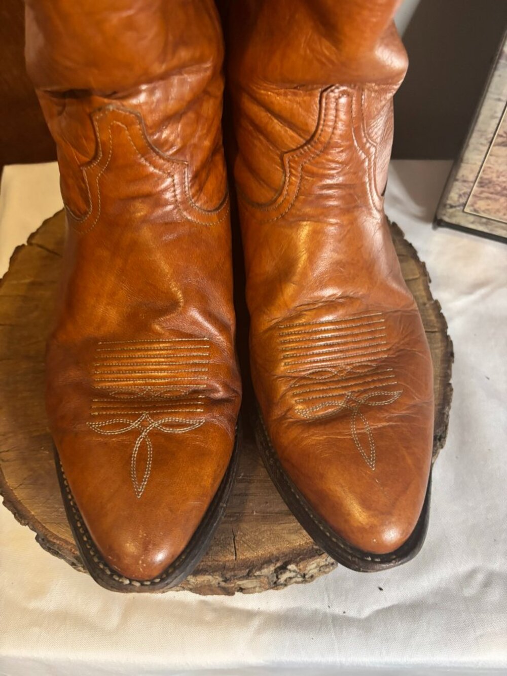 Vintage Tony Lama Cowboy Boots Menโs 10.5 D Brown Leather Made USA Western Ranch - Picture 2 of 4